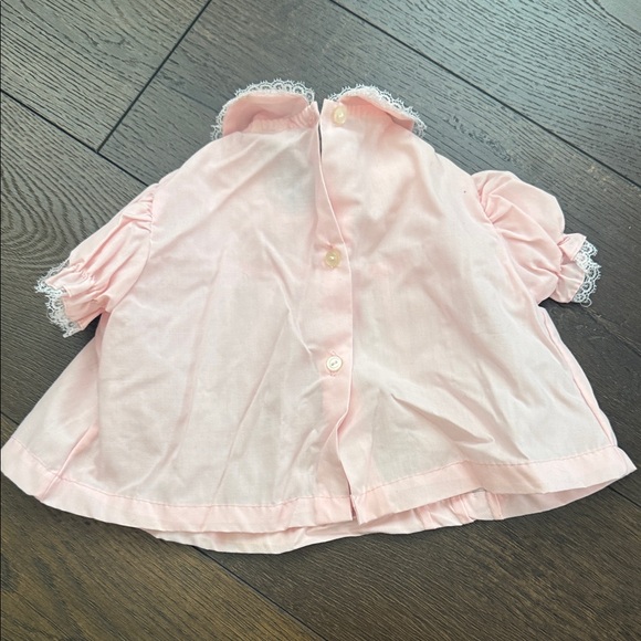 Pink Baby Two-Piece Dress Set with Embroidered Bib - Easter - Vintage 0-3 months - Picture 9 of 9